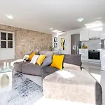 Villa I&m